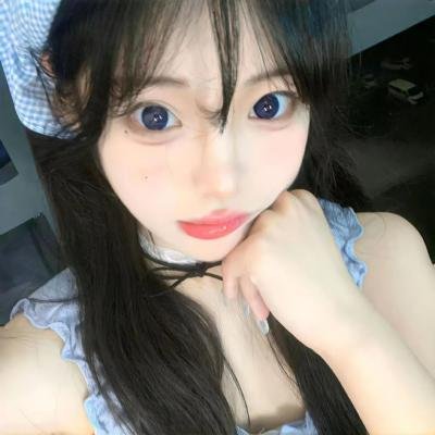 深蓝色的夜晚海报